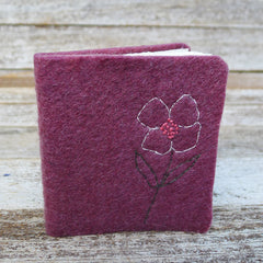 little felt journal: flower