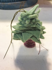 free sewing tutorial: tiny tabletop tree