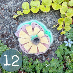 plant-dyed wool felt flower pins (new batch!)