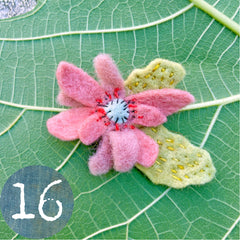 wool felt flower pins (new batch!)