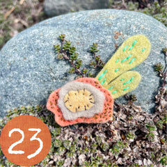 plant-dyed wool felt flower pins (new batch!)