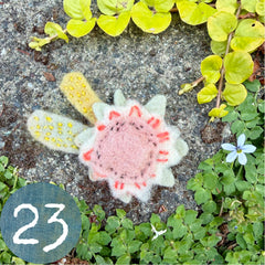 plant-dyed wool felt flower pins (new batch!)