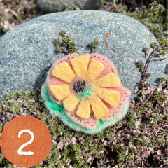 plant-dyed wool felt flower pins (new batch!)