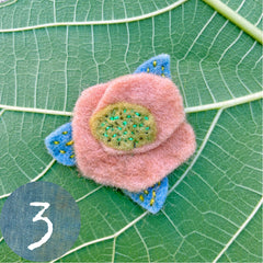 wool felt flower pins (new batch!)