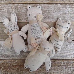 pocket pal: little rabbit (made)