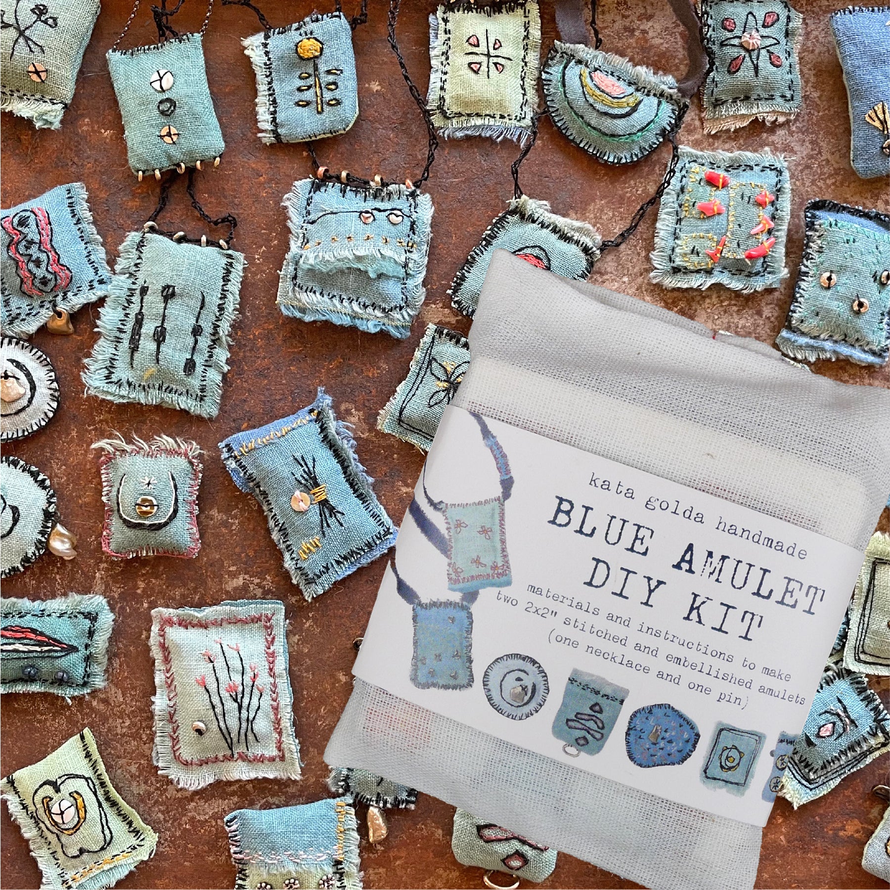 DIY blue amulet – kata golda handmade