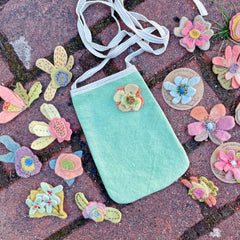wool felt flower pins (new batch!)