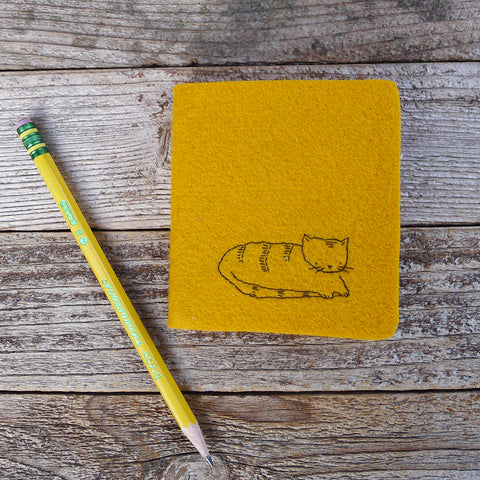 little felt journal: cat