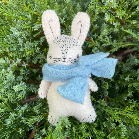 pocket pal: little rabbit (made)
