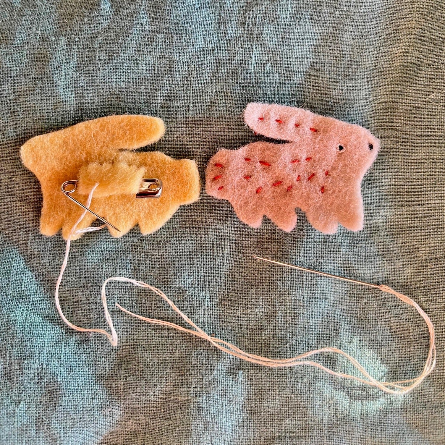 sewing tutorial: spring rabbit pin – kata golda handmade