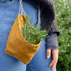 foraging buckets