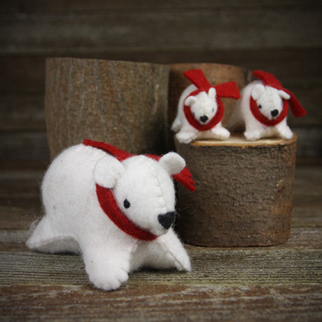 wool felt toy: polar bear and cubs