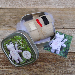 DIY pocket pal: little cat
