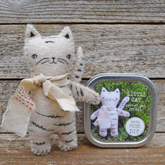 DIY pocket pal: little cat