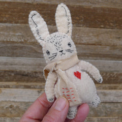 DIY pocket pal: little rabbit