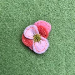 free sewing tutorial: floral pins