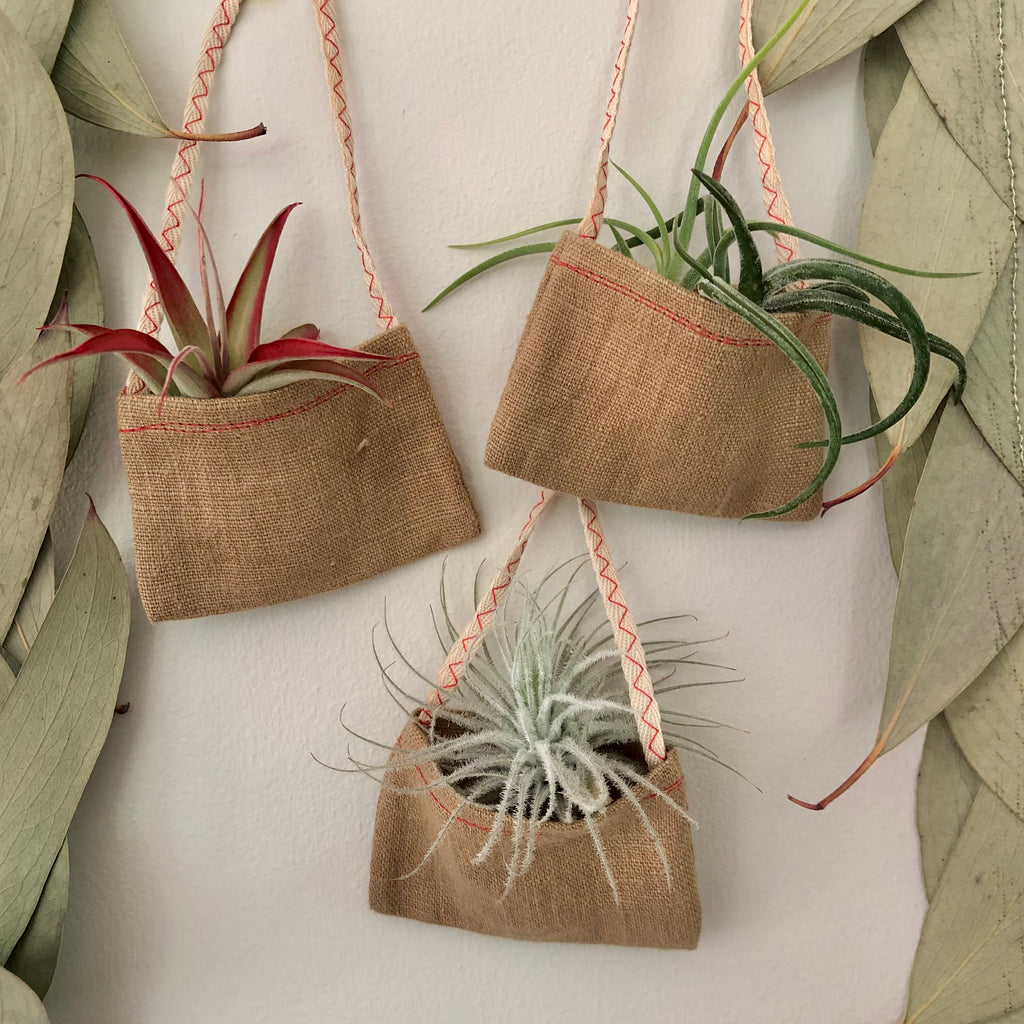 teeny tiny linen bag