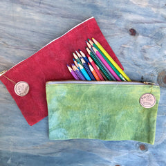 notions pouch: green & red