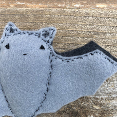 free sewing tutorial: spooky little bat
