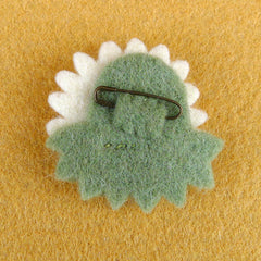 decorative wool felt pin: flower