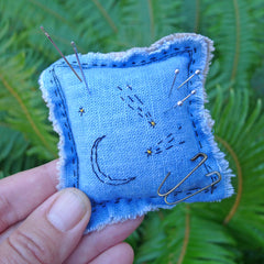 pin cushion: blue/moon & stars