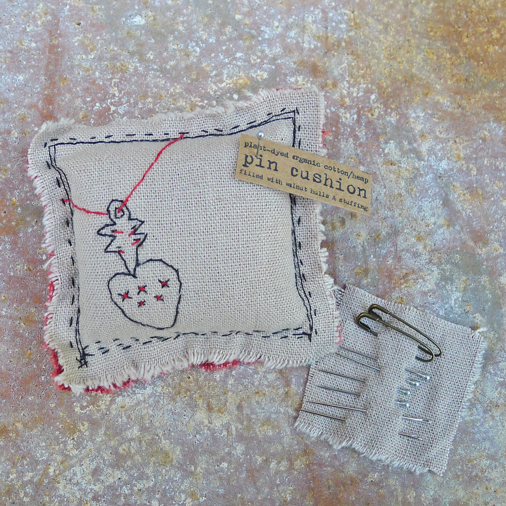 pin cushion: lavender-brown/heart charm