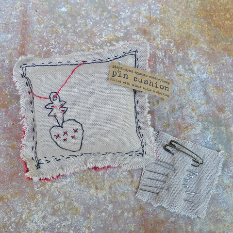 pin cushion: lavender-brown/heart charm