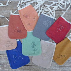 pocket purse: ochre/bee & flower