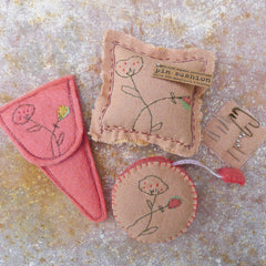tape measure: dusty rose/flowers