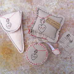 pin cushion: lavender-brown/heart charm