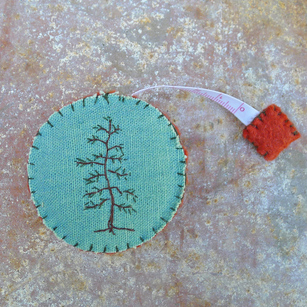 tape measure: green/tree