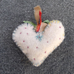 free sewing tutorial: little hearts