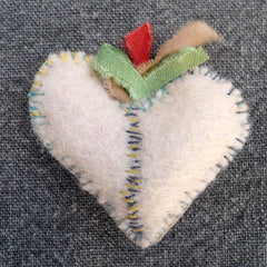 free sewing tutorial: little hearts